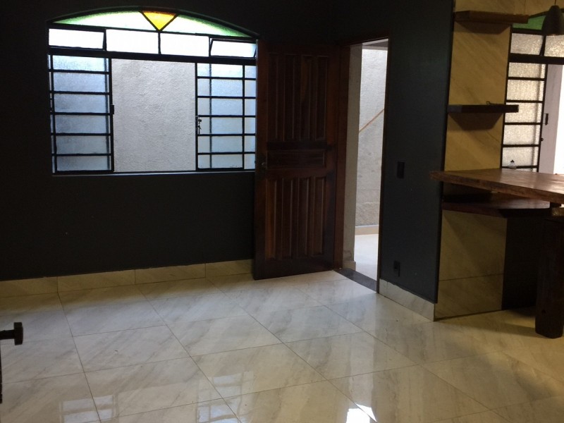CASA TÉRREA CENTRO