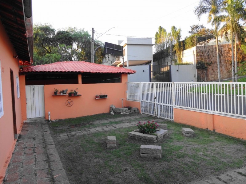 LINDA CASA + PISCINA CENTRO