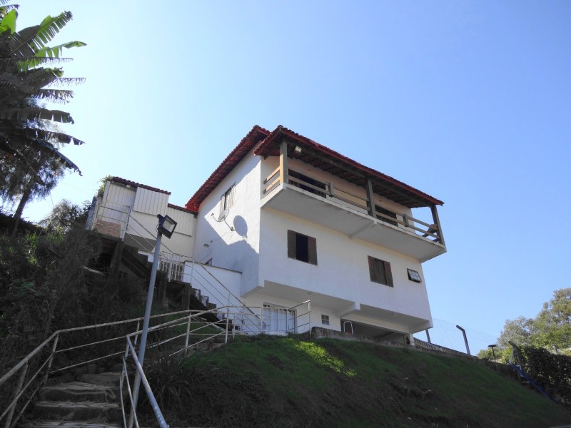 LINDA CASA + PISCINA CENTRO