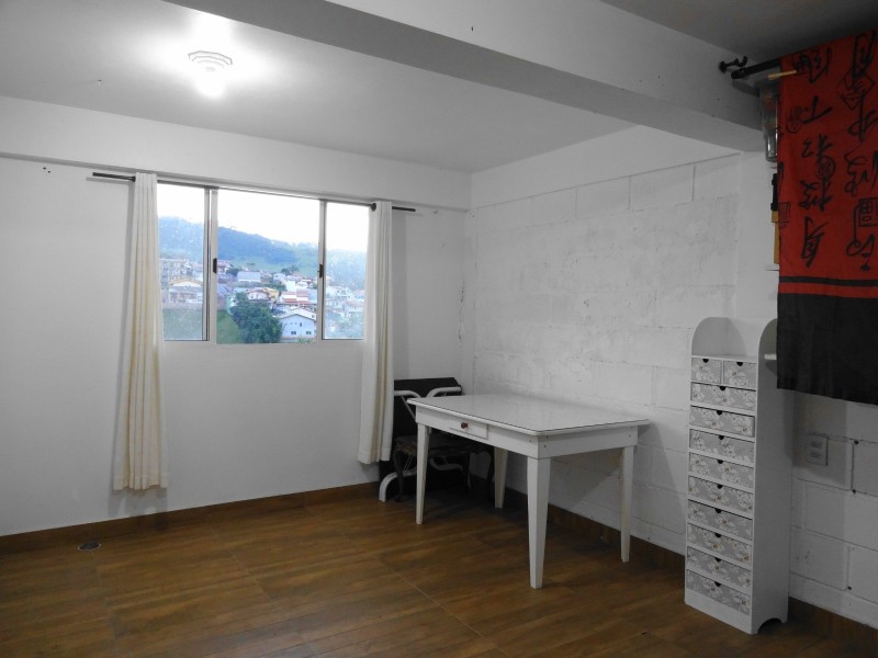 LINDA CASA + PISCINA CENTRO