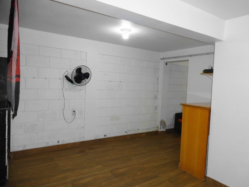 LINDA CASA + PISCINA CENTRO