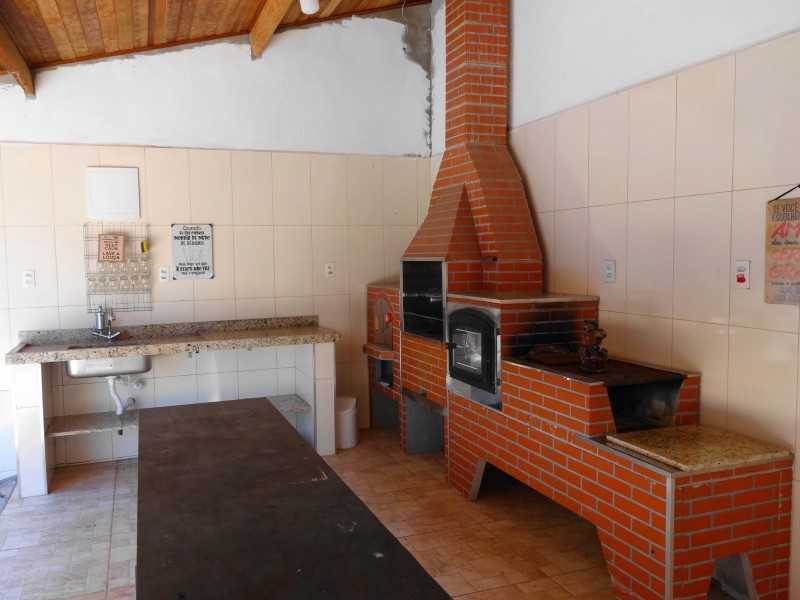 LINDA CASA + PISCINA CENTRO