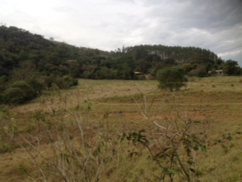 ÁREA RURAL + 3 MATRÍCULAS 
