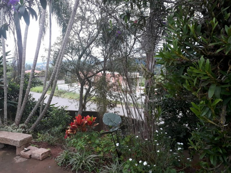 CHACARÁ DUAS CASAS PISCINA