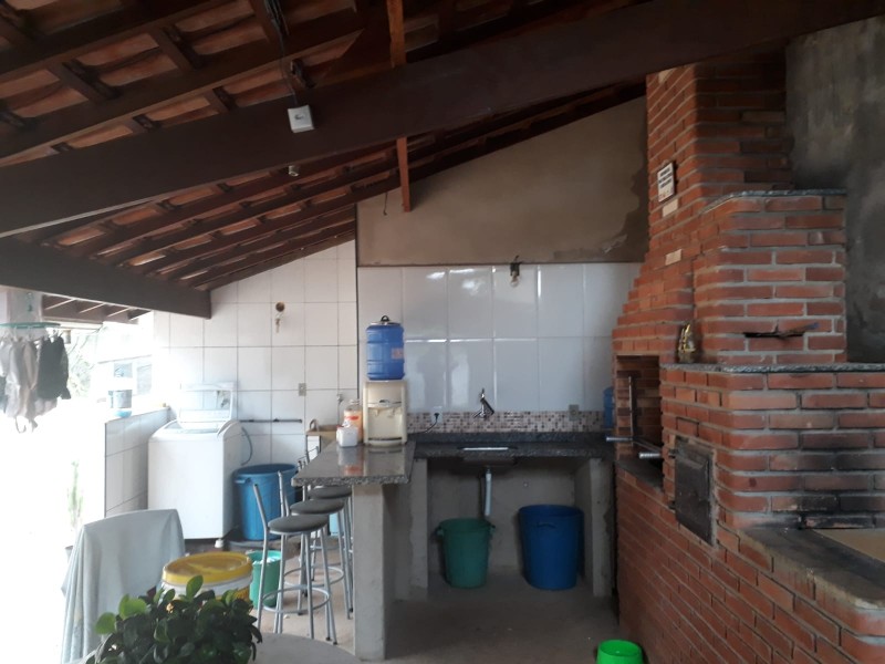 CHACARÁ DUAS CASAS PISCINA