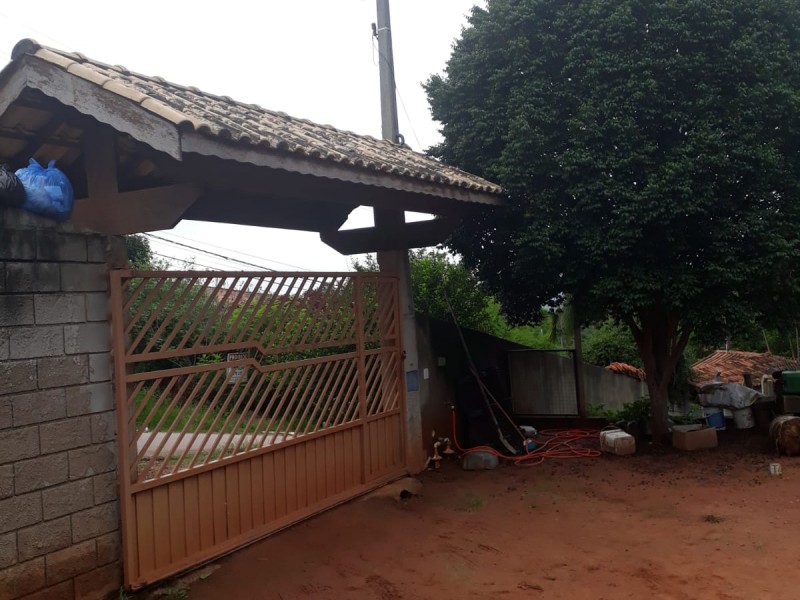 CHACARÁ DUAS CASAS PISCINA