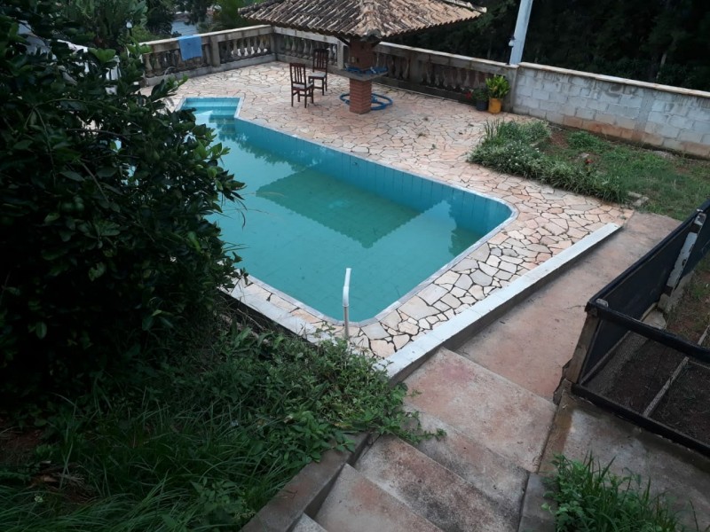 CHACARÁ DUAS CASAS PISCINA