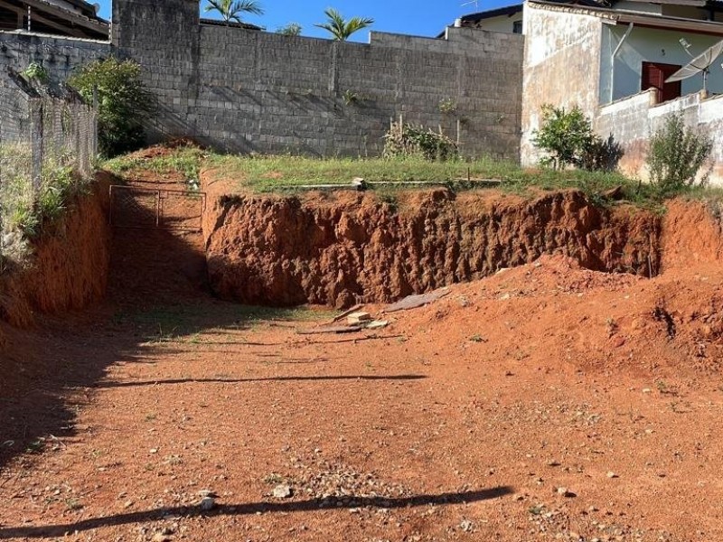 TERRENO PRONTO P/ CONSTRUIR