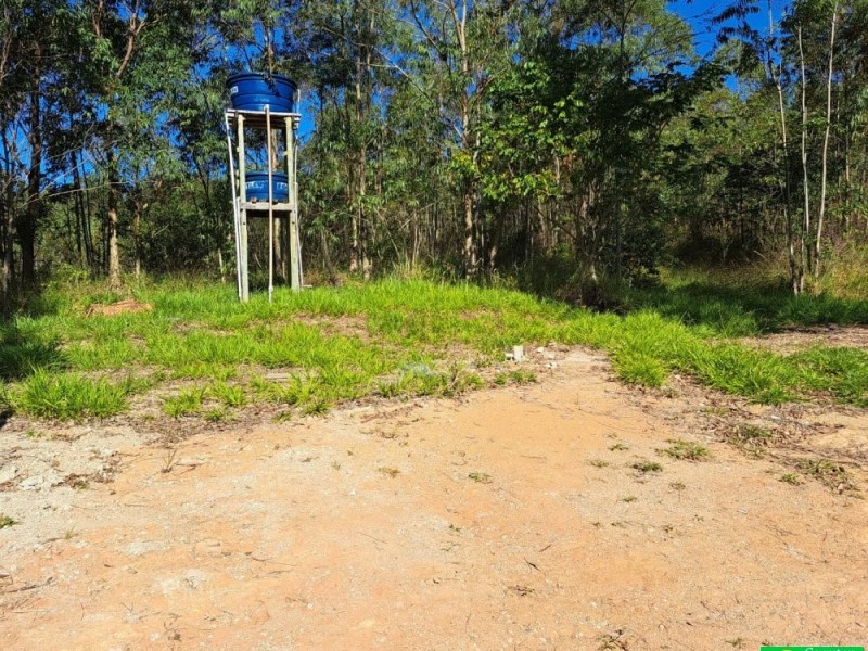 SITIO RICO EM ÁGUA