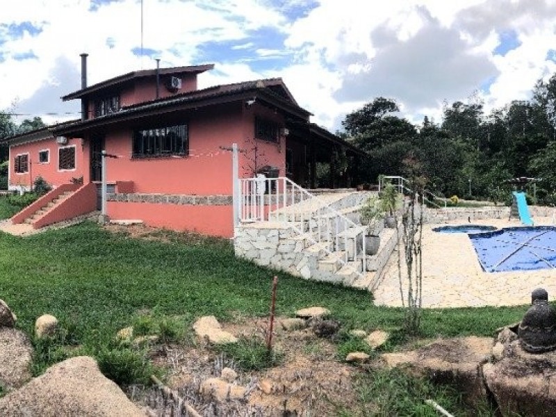 LINDA ÁREA RURAL MARGEANDO JAGUARI