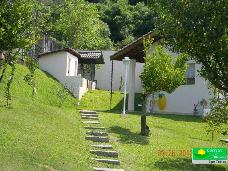 CHACARÁ MARAVILHOSA EM BAIRRO NOBRE