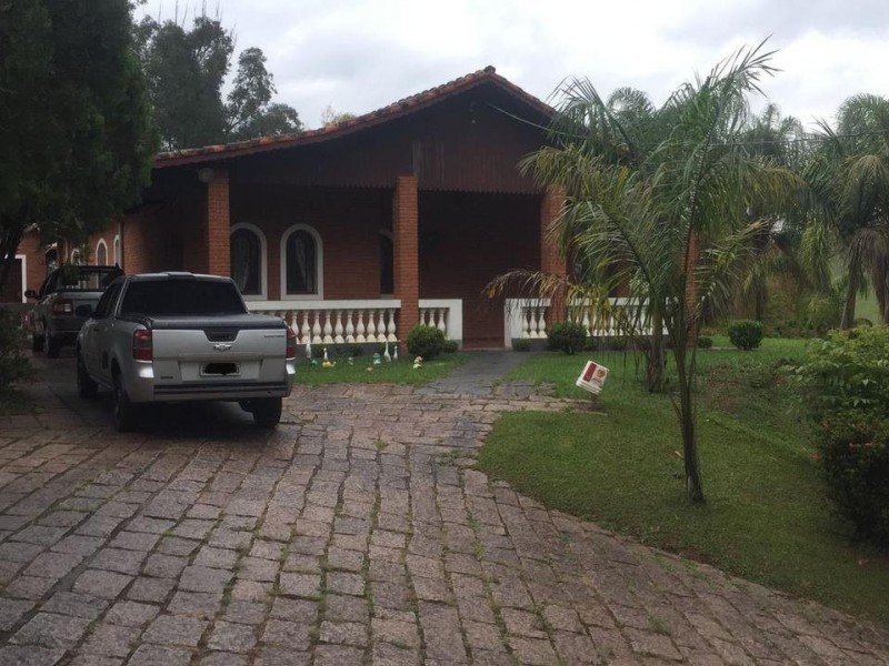 SITIO PROXIMO A CIDADE