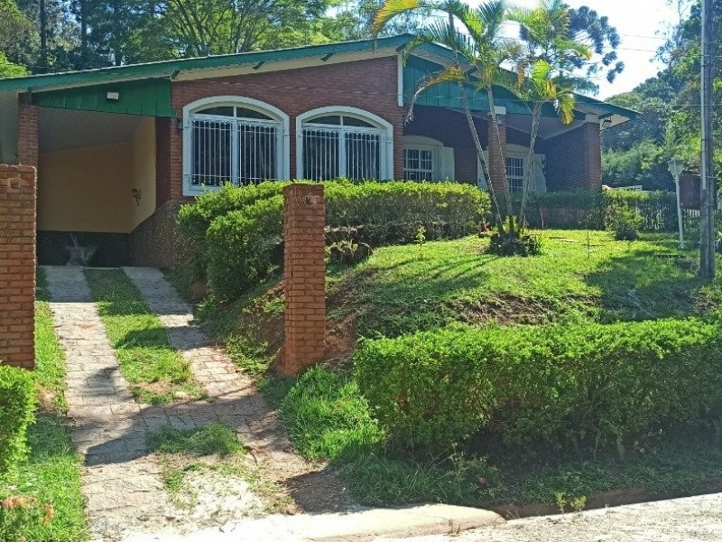 LINDA CHACARÁ COND FECHADO