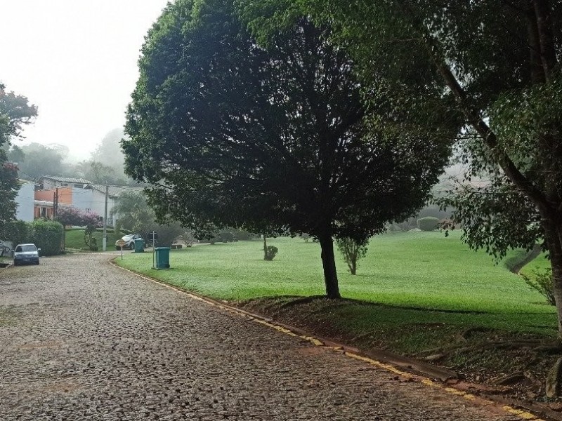 LINDA CHACARÁ COND FECHADO