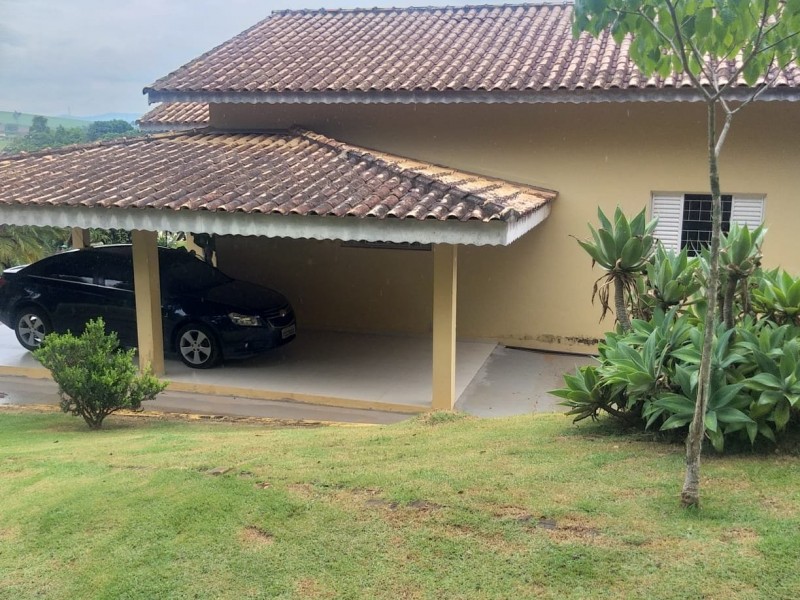 ÁREA COM PRODUÇÃO DE LEITE