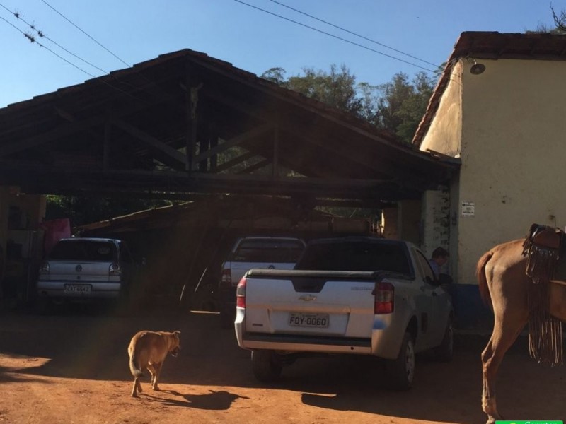 ÁREA NO VEREDA