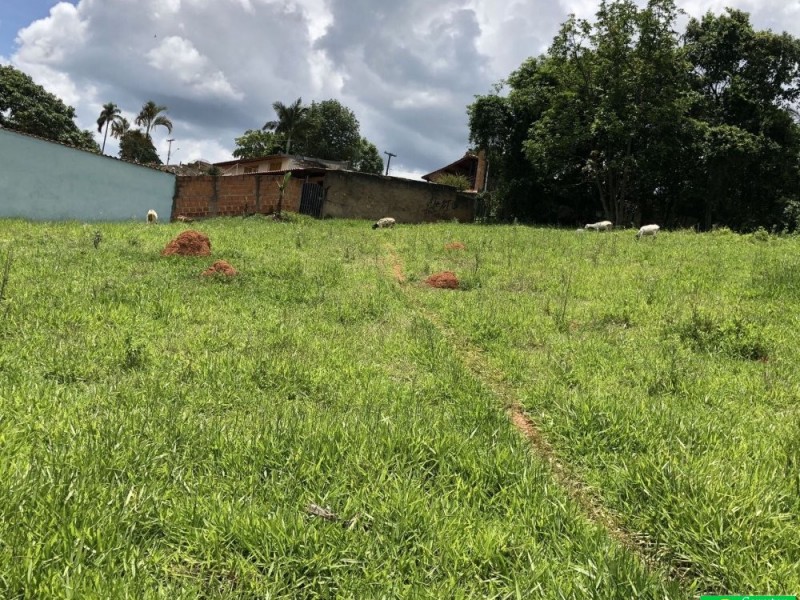 TERRENO 681M² PRÓXIMO AO CENTRO