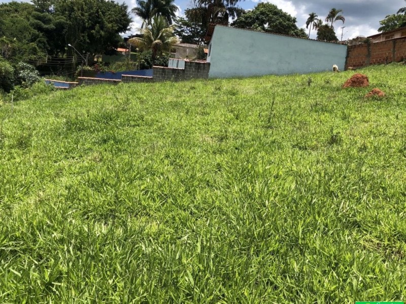 TERRENO 681M² PRÓXIMO AO CENTRO