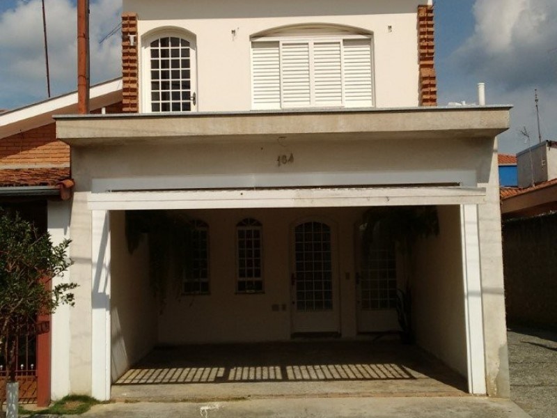 SOBRADO AMPARO 