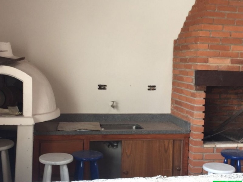 CASA C/ TERRENO 700M²