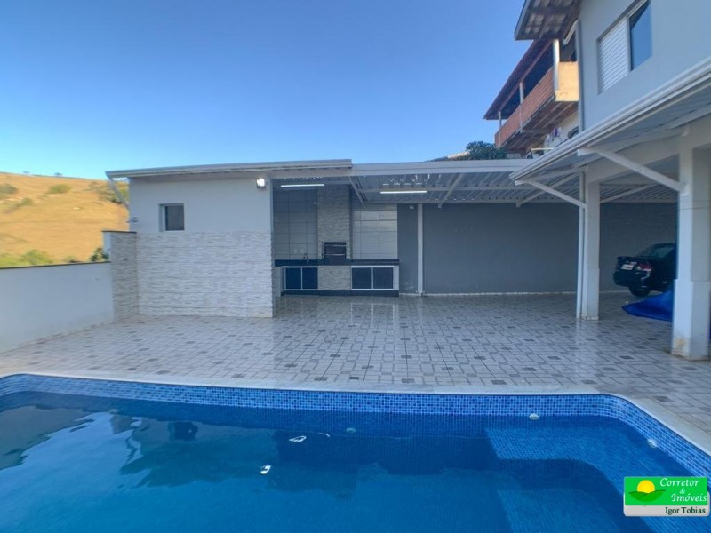 CASA COM PISCINA + VISTA 