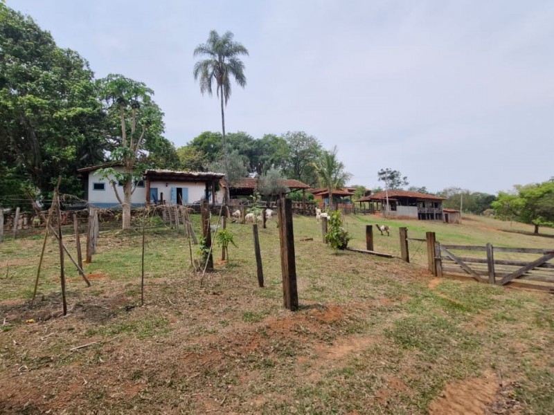 LINDA ÁREA RURAL + REPRESA