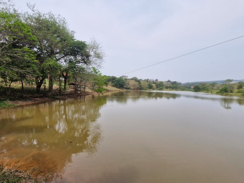 LINDA ÁREA RURAL + REPRESA