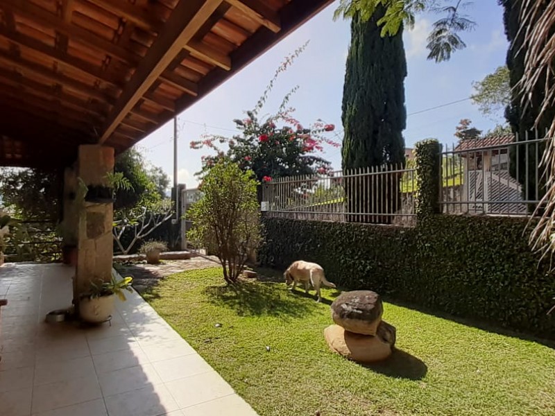 CHACARÁ ACONCHEGANTE