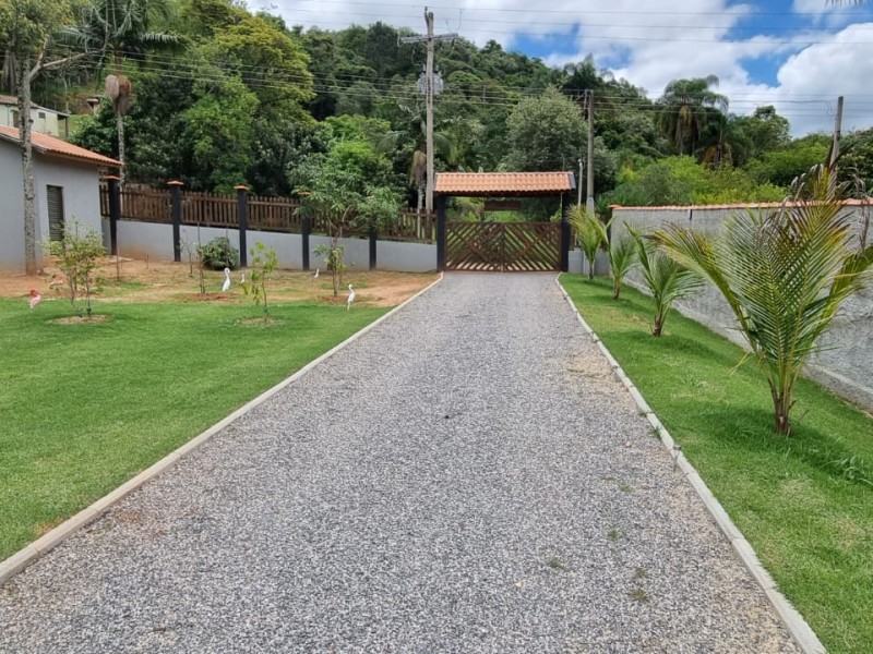 CHACARÁ 1.000M² + PISCINA