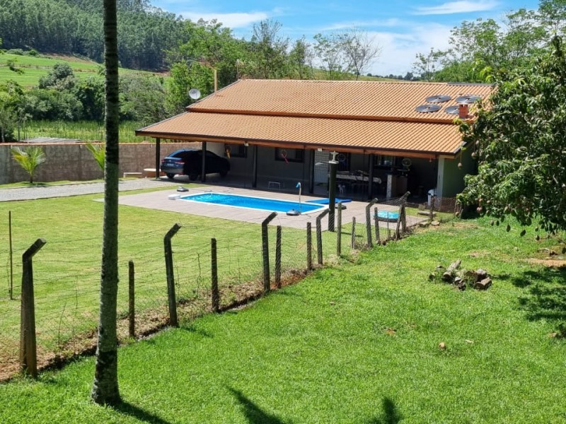 CHACARÁ 1.000M² + PISCINA
