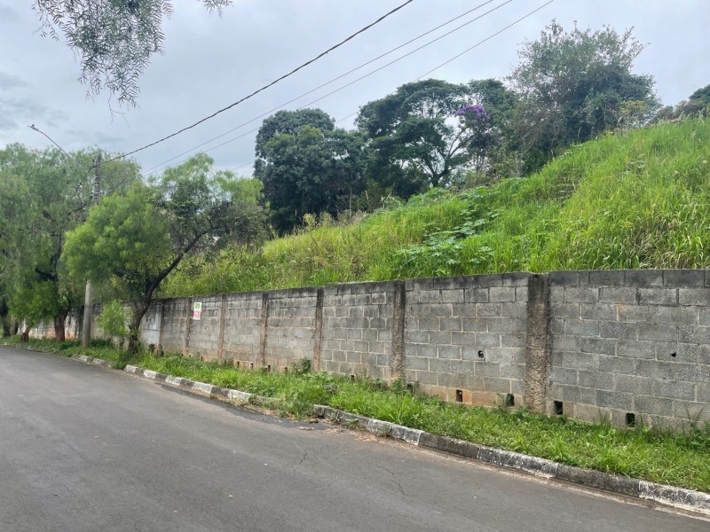 TERRENOS CENTRO DE MORUNGABA