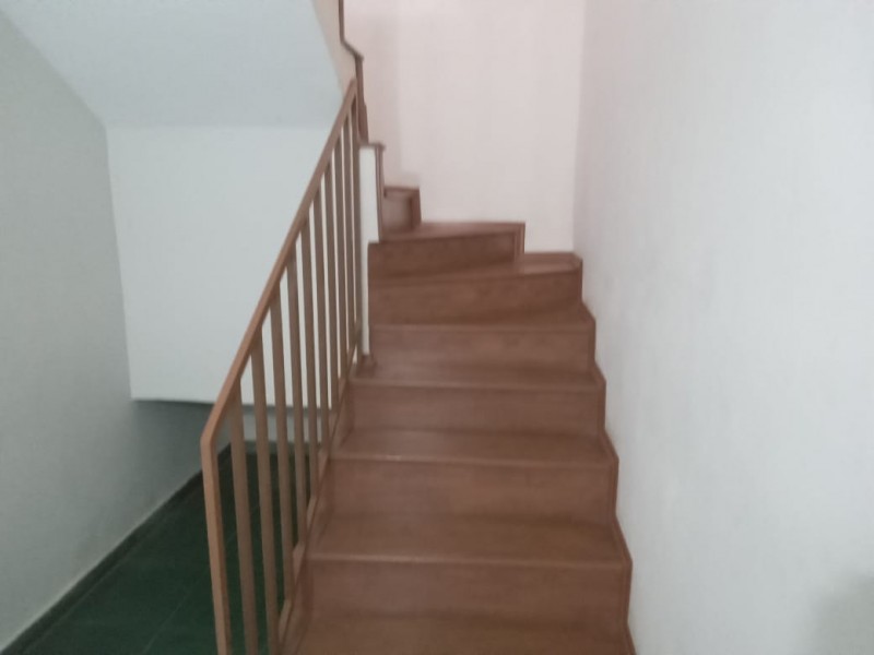 CASA AMPLA com ÁREA DE TERRENO de 1200m²  ÁREA NOBRE 