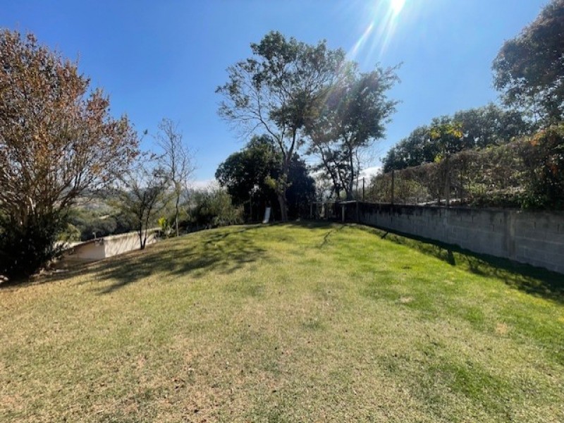 CHÁCARA AMPLA CASA CONFORTÁVEL + PISCINA