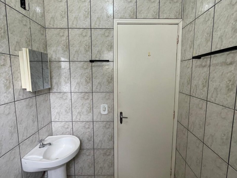 CHACARA SOBRADO ESQUINA 