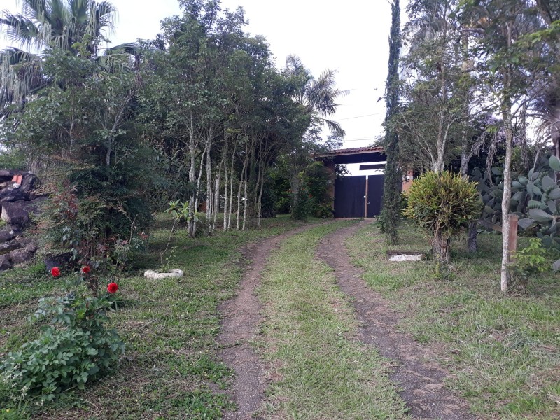 SITIO ACONCHEGANTE ATIBAIA